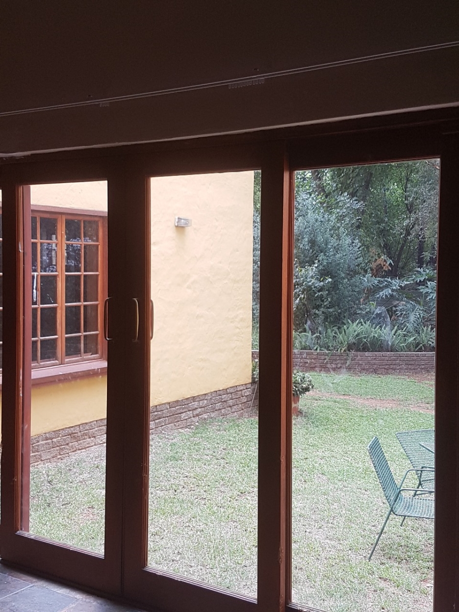 5 Bedroom Property for Sale in Eldoraigne Gauteng