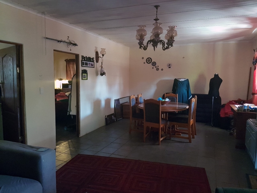 5 Bedroom Property for Sale in Eldoraigne Gauteng