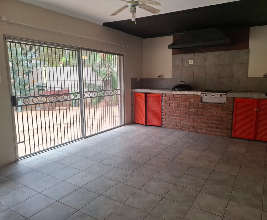 To Let 3 Bedroom Property for Rent in Pierre Van Ryneveld Gauteng