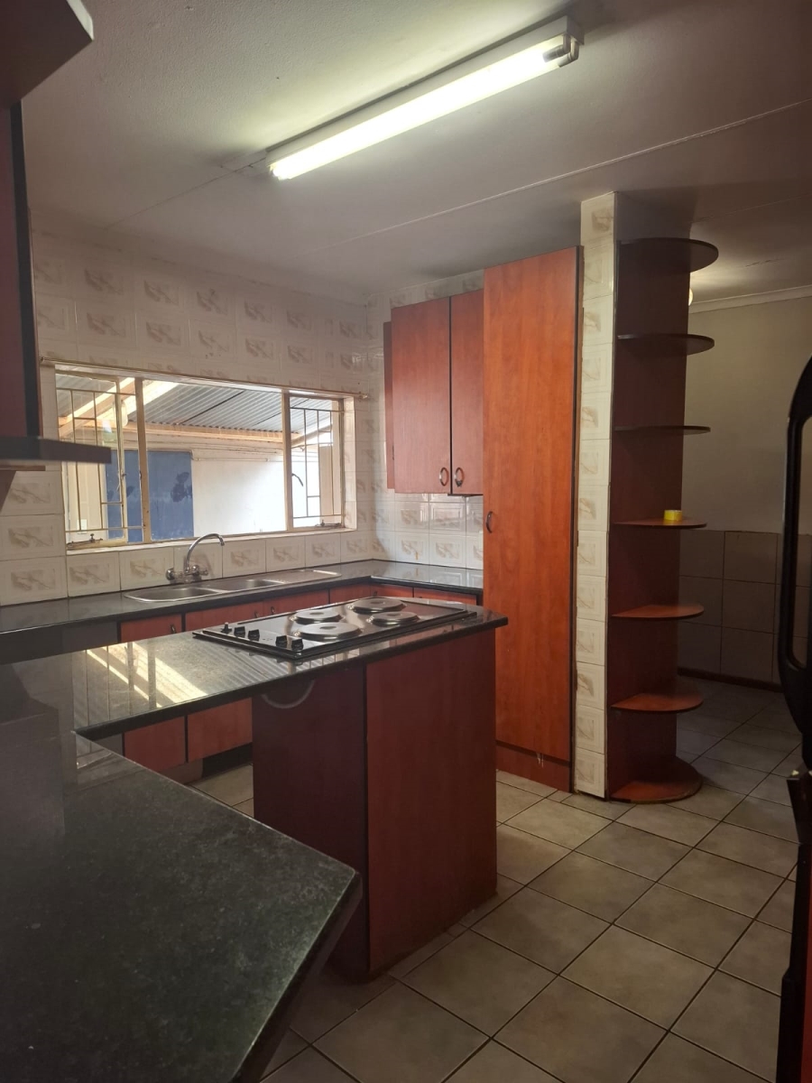 To Let 3 Bedroom Property for Rent in Pierre Van Ryneveld Gauteng