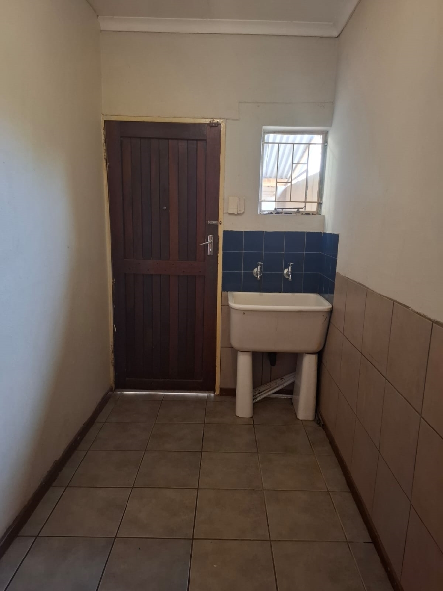 To Let 3 Bedroom Property for Rent in Pierre Van Ryneveld Gauteng