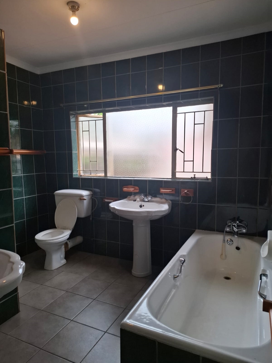 To Let 3 Bedroom Property for Rent in Pierre Van Ryneveld Gauteng