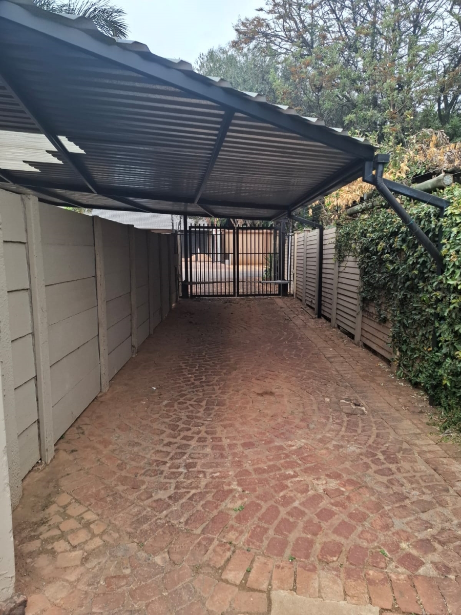 To Let 3 Bedroom Property for Rent in Pierre Van Ryneveld Gauteng