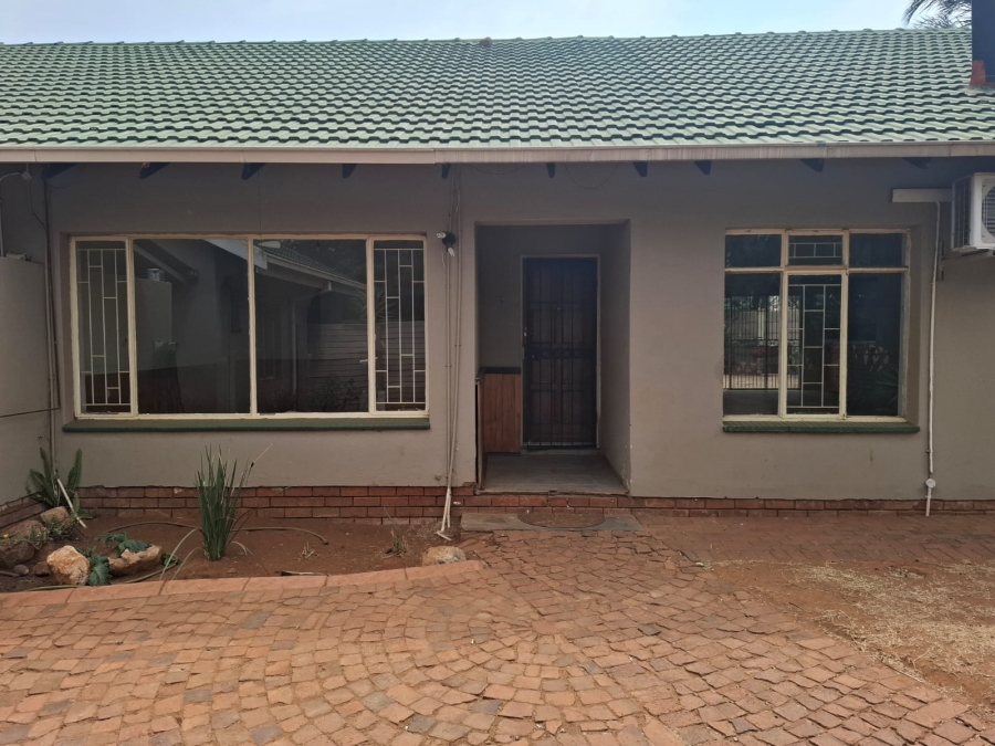 To Let 3 Bedroom Property for Rent in Pierre Van Ryneveld Gauteng