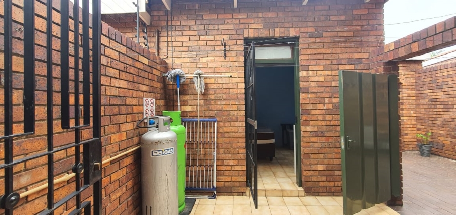 3 Bedroom Property for Sale in Lambton Gauteng