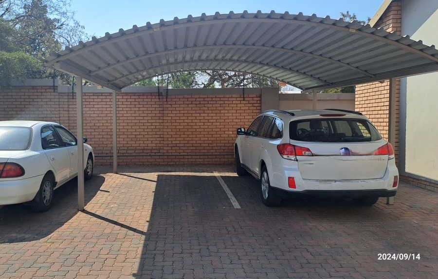 To Let 2 Bedroom Property for Rent in Moregloed Gauteng