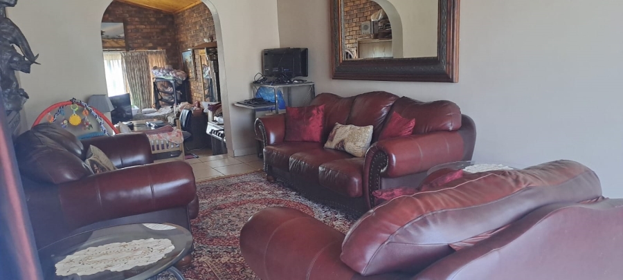 5 Bedroom Property for Sale in Moretele Park Gauteng