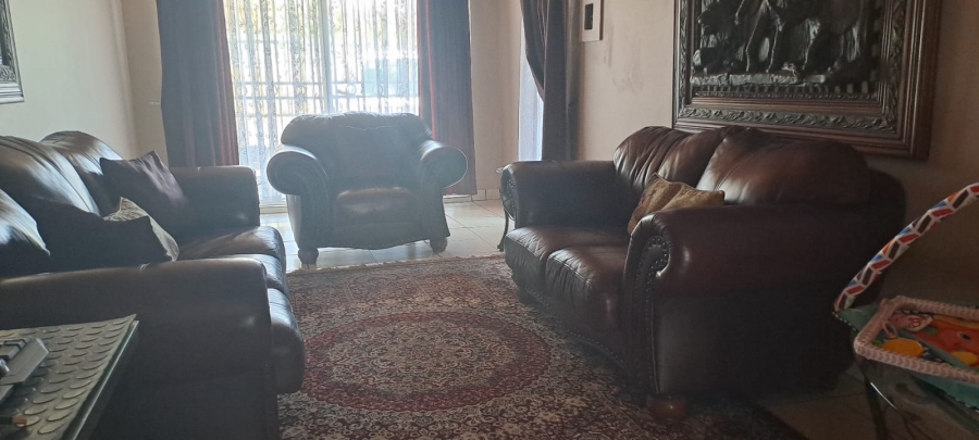 5 Bedroom Property for Sale in Moretele Park Gauteng