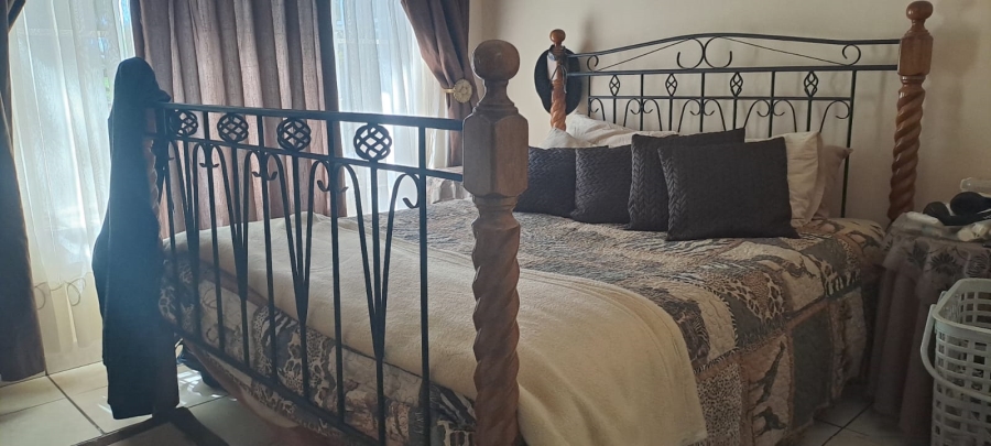 5 Bedroom Property for Sale in Moretele Park Gauteng