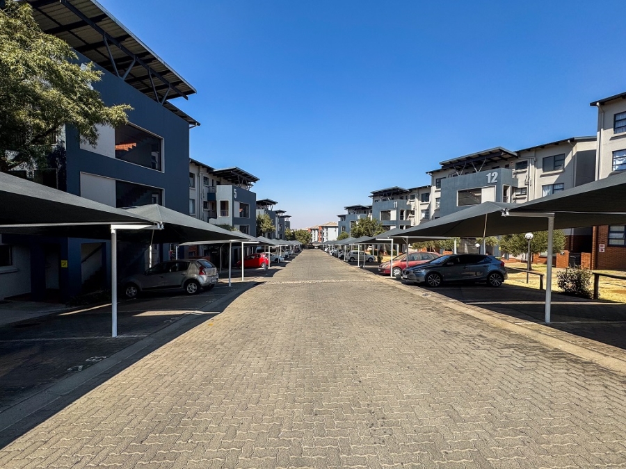 2 Bedroom Property for Sale in Oakdene Gauteng