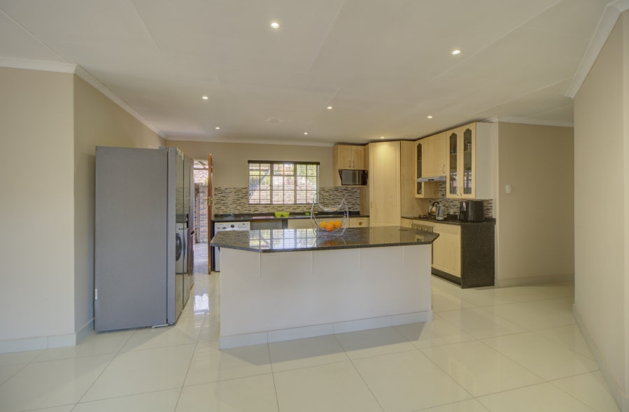 3 Bedroom Property for Sale in Sunninghill Gauteng