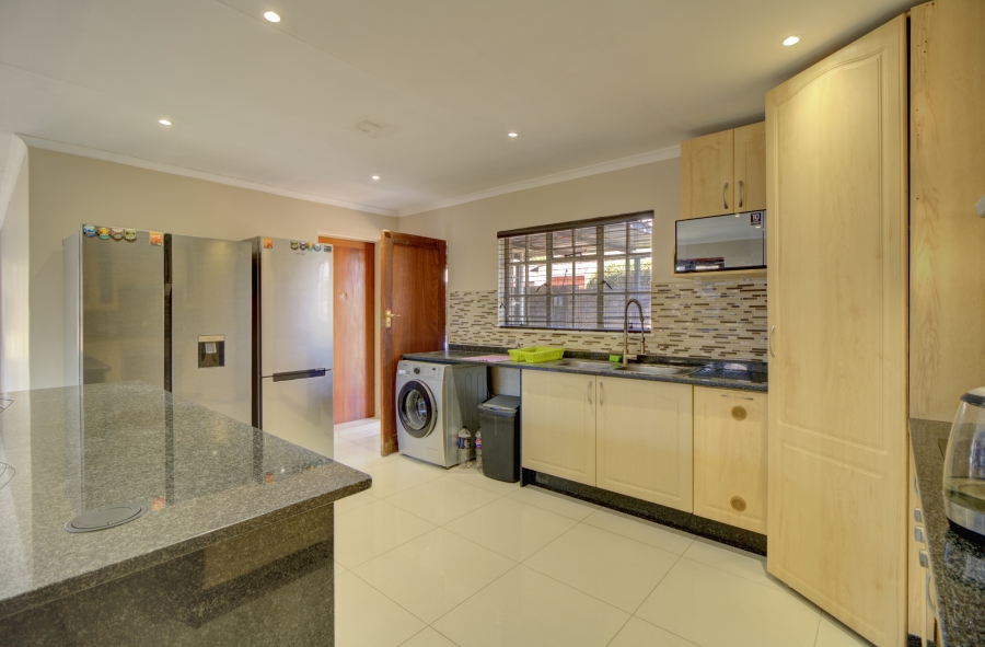 3 Bedroom Property for Sale in Sunninghill Gauteng