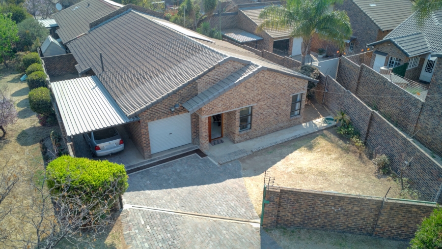 3 Bedroom Property for Sale in Sunninghill Gauteng