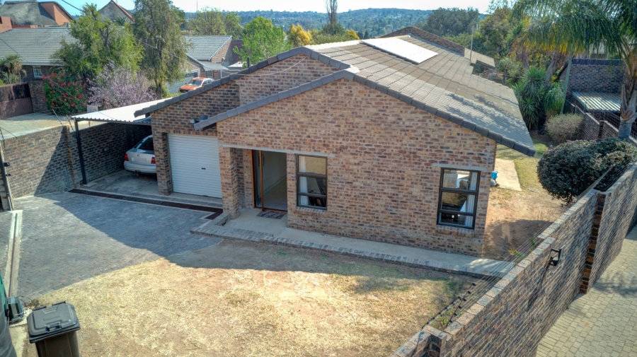 3 Bedroom Property for Sale in Sunninghill Gauteng