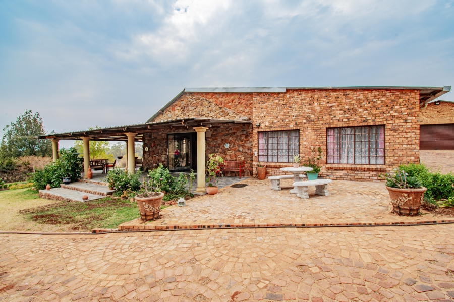 3 Bedroom Property for Sale in Magaliesburg Gauteng