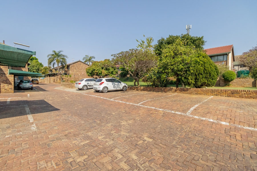 3 Bedroom Property for Sale in Magalieskruin Gauteng