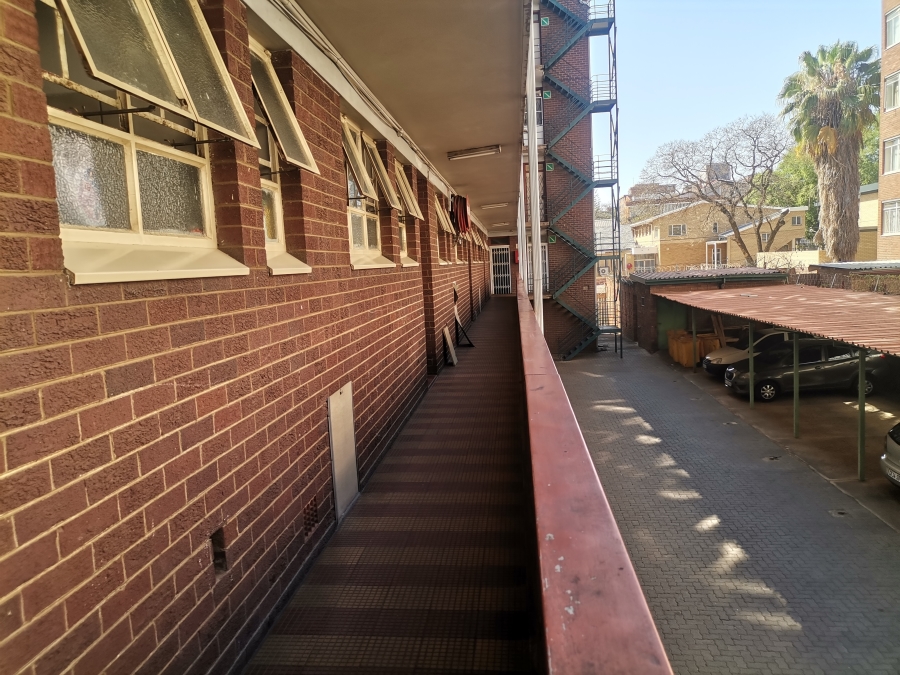 2 Bedroom Property for Sale in Sunnyside Gauteng