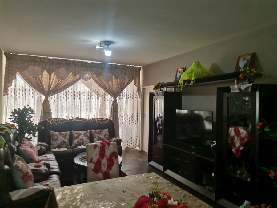 2 Bedroom Property for Sale in Sunnyside Gauteng