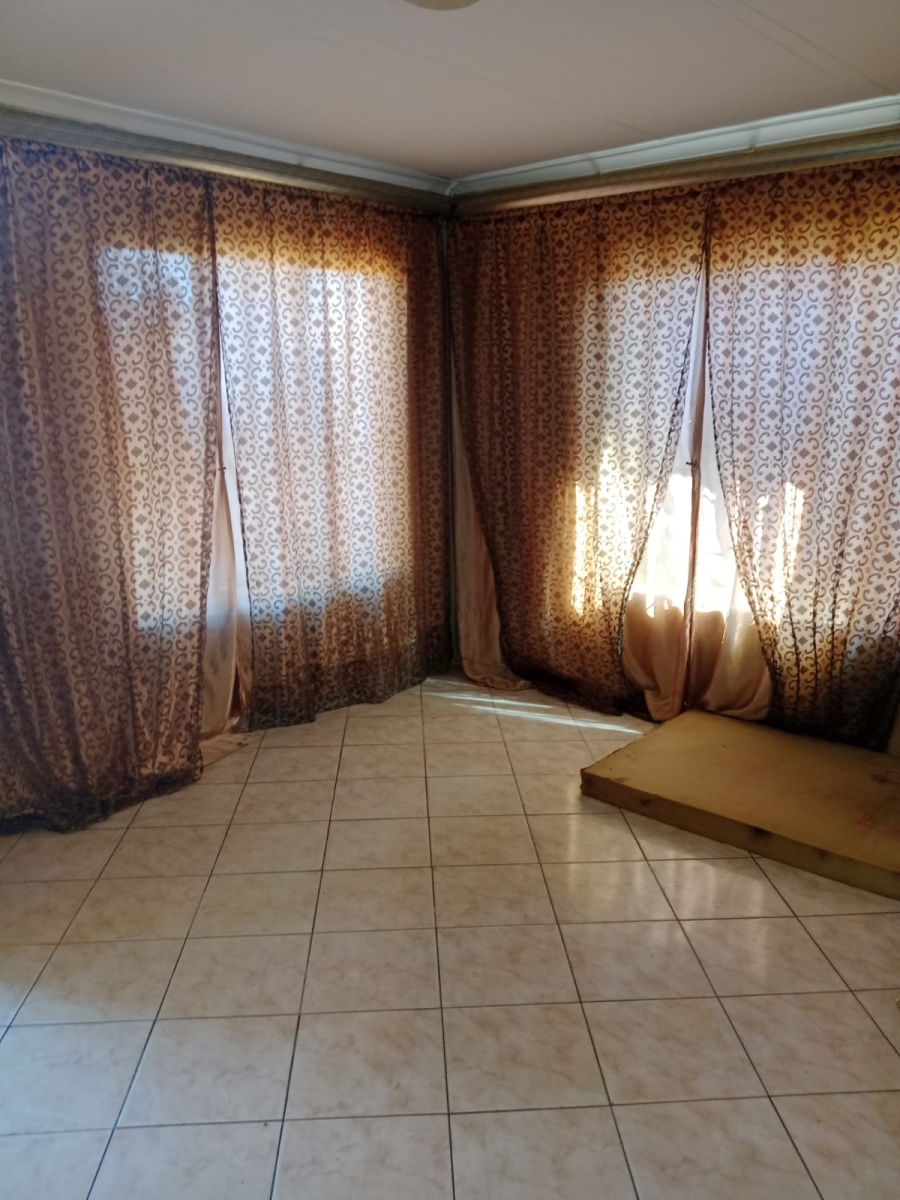 2 Bedroom Property for Sale in Morula View Gauteng