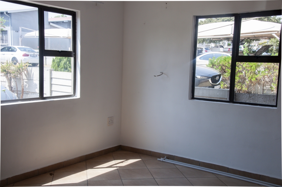 3 Bedroom Property for Sale in Noordwyk Gauteng