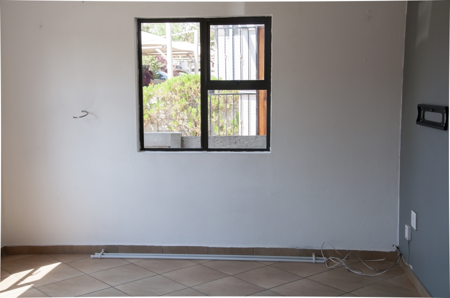 3 Bedroom Property for Sale in Noordwyk Gauteng