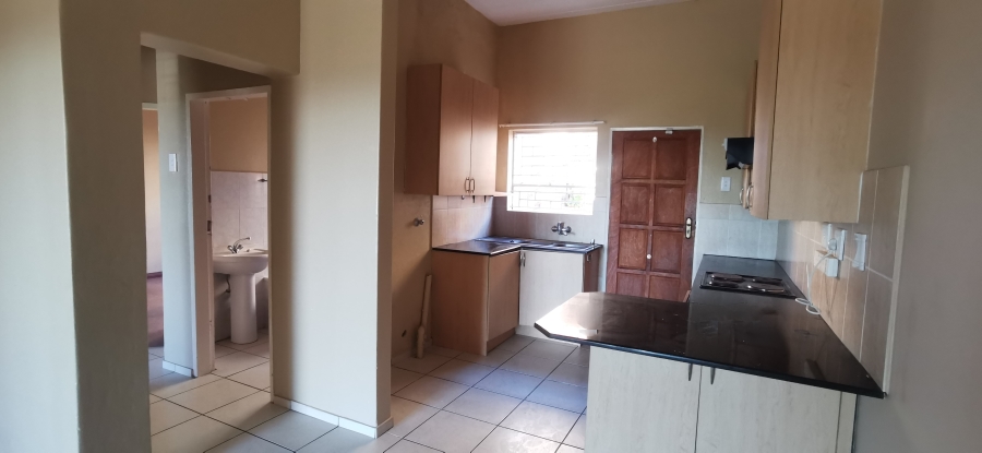 2 Bedroom Property for Sale in Little Falls Gauteng