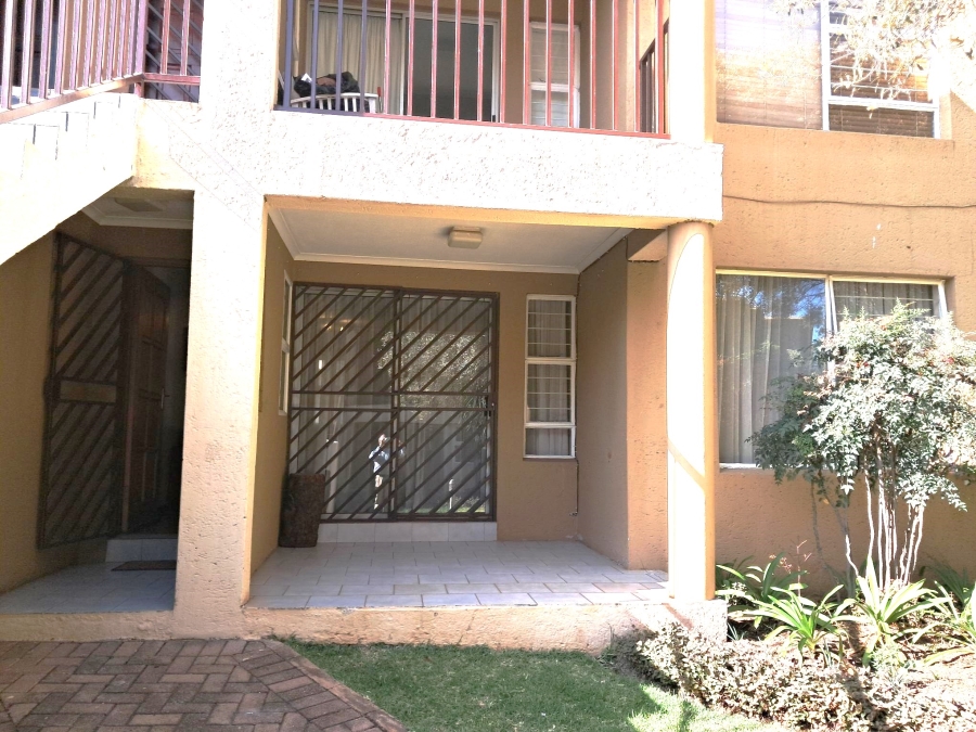 2 Bedroom Property for Sale in Little Falls Gauteng