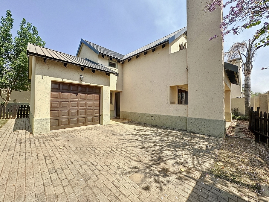 2 Bedroom Property for Sale in Equestria Gauteng