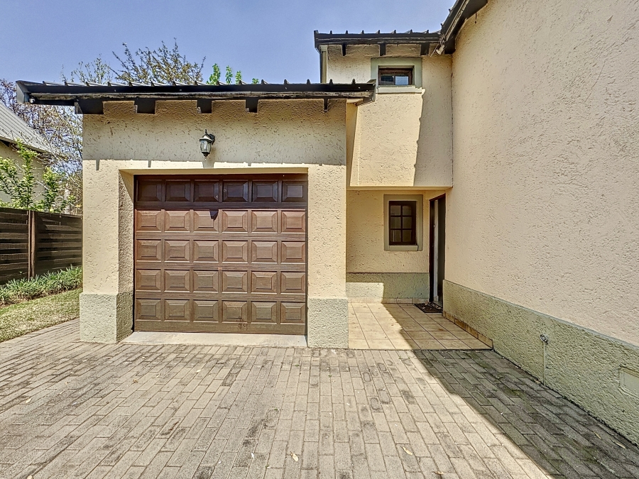 2 Bedroom Property for Sale in Equestria Gauteng