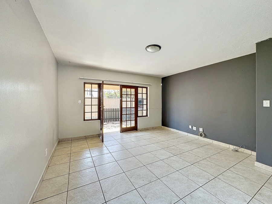 2 Bedroom Property for Sale in Equestria Gauteng