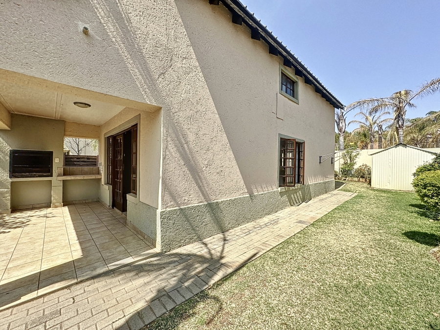 2 Bedroom Property for Sale in Equestria Gauteng