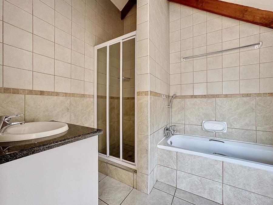 2 Bedroom Property for Sale in Equestria Gauteng