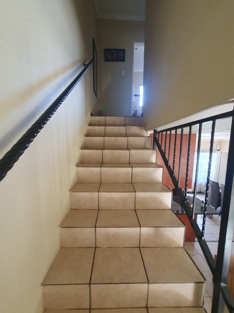 To Let 2 Bedroom Property for Rent in Annlin Gauteng