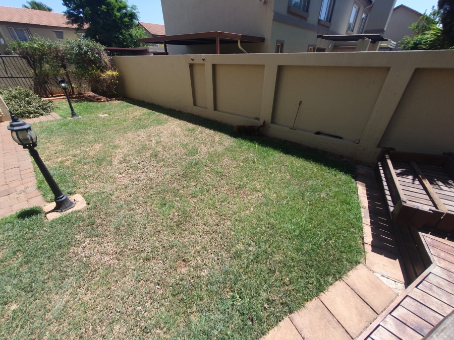 To Let 2 Bedroom Property for Rent in Annlin Gauteng