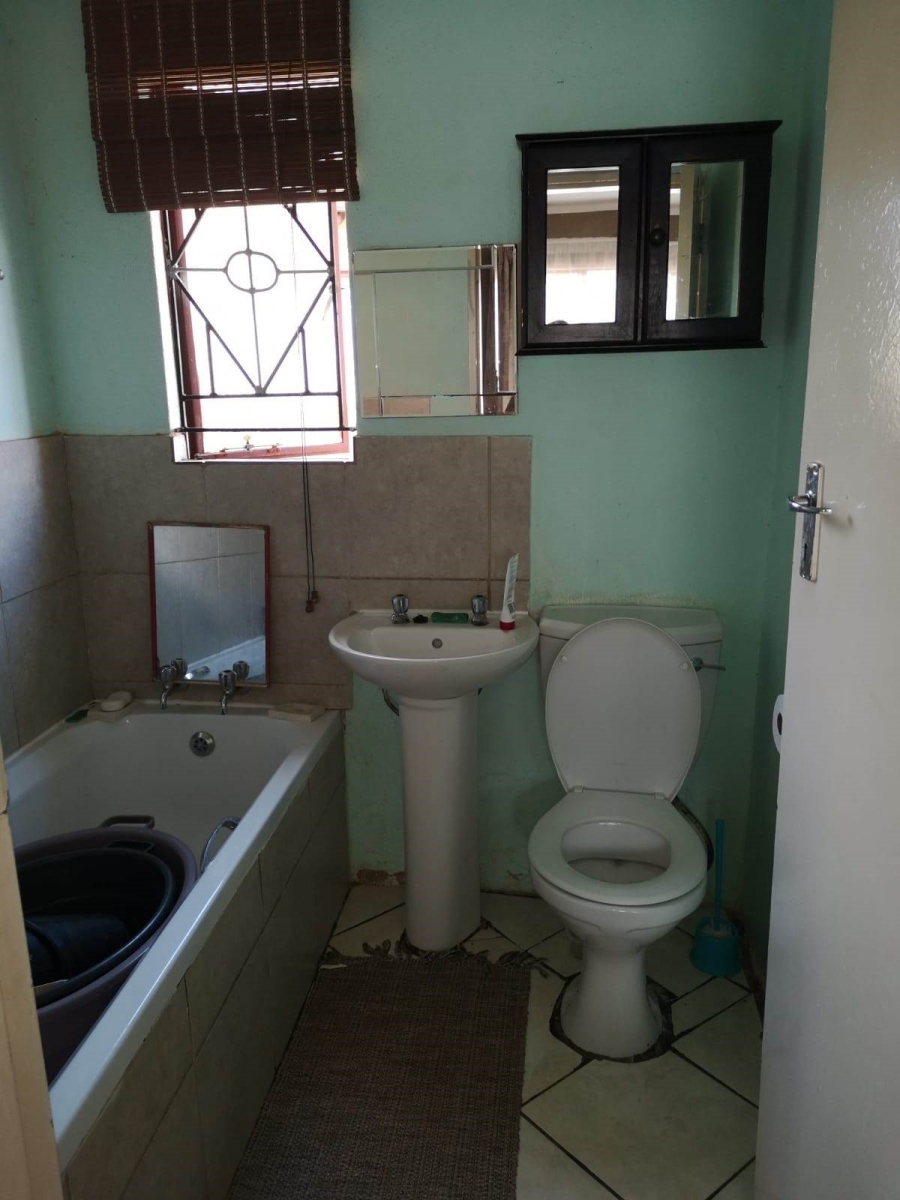 To Let 2 Bedroom Property for Rent in Soshanguve XX Gauteng