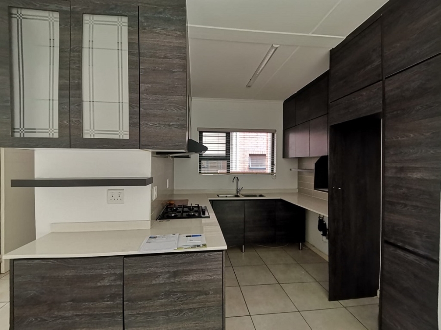 3 Bedroom Property for Sale in Oakdene Gauteng