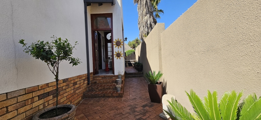 2 Bedroom Property for Sale in Elandshaven Gauteng