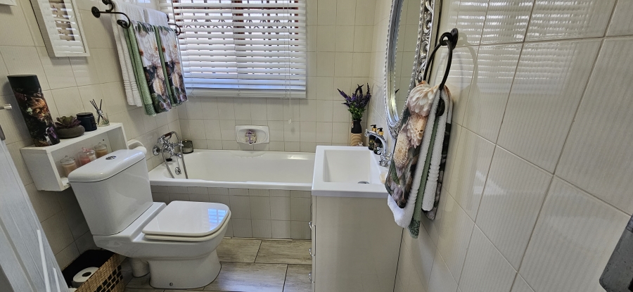 2 Bedroom Property for Sale in Elandshaven Gauteng