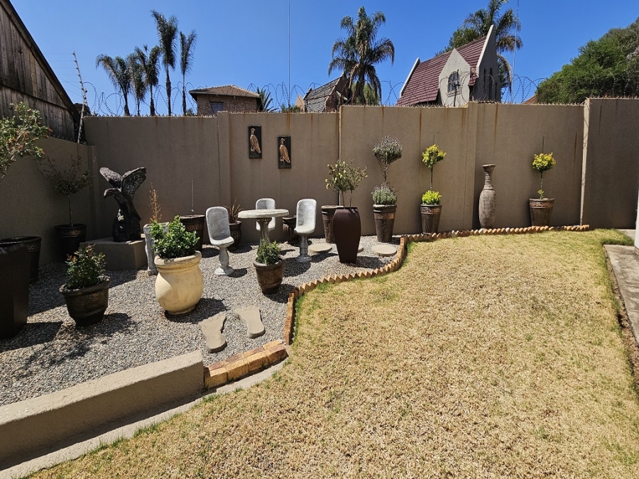 2 Bedroom Property for Sale in Elandshaven Gauteng