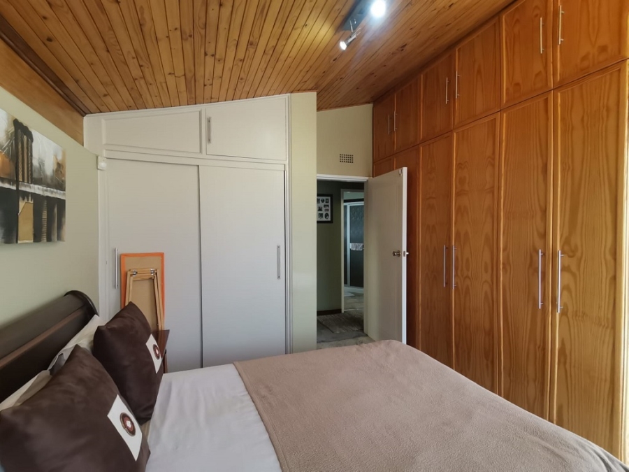 4 Bedroom Property for Sale in Oakdene Gauteng