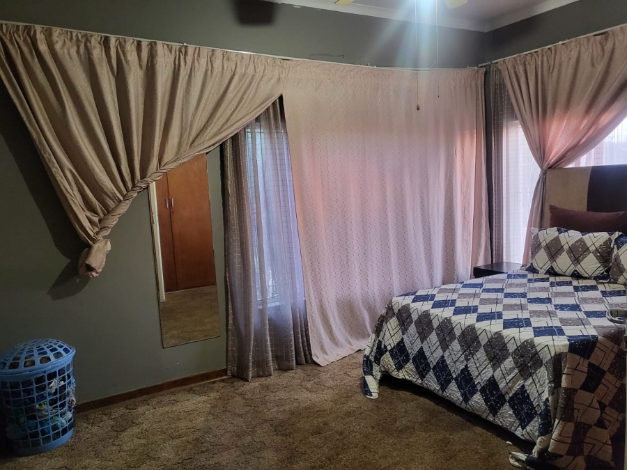 4 Bedroom Property for Sale in Brakpan Central Gauteng