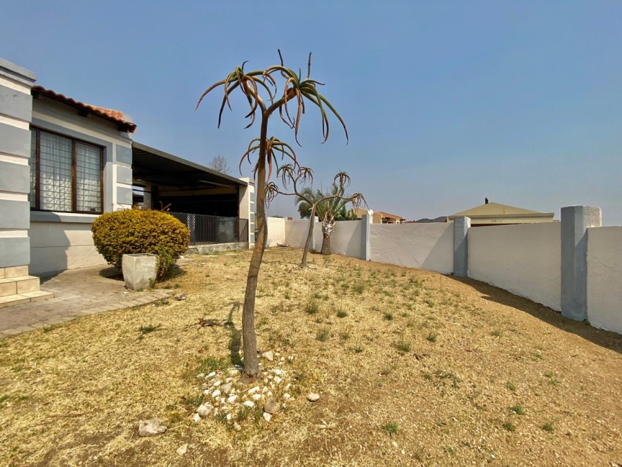 To Let 2 Bedroom Property for Rent in The Reeds Gauteng