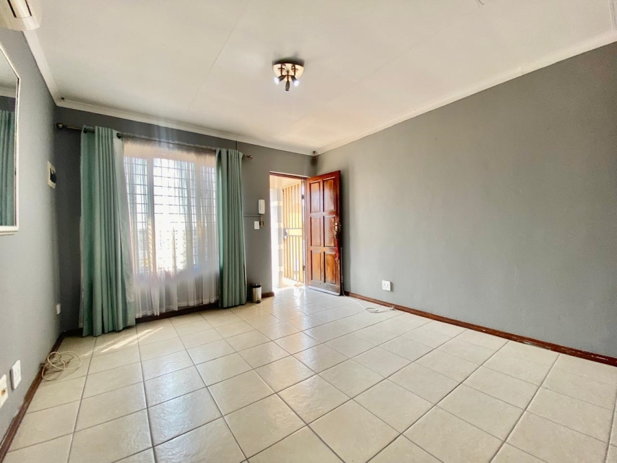 To Let 2 Bedroom Property for Rent in The Reeds Gauteng