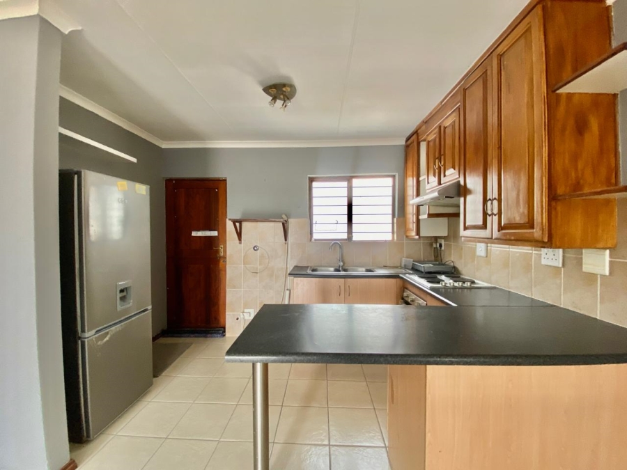 To Let 2 Bedroom Property for Rent in The Reeds Gauteng