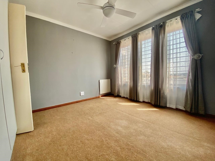 To Let 2 Bedroom Property for Rent in The Reeds Gauteng