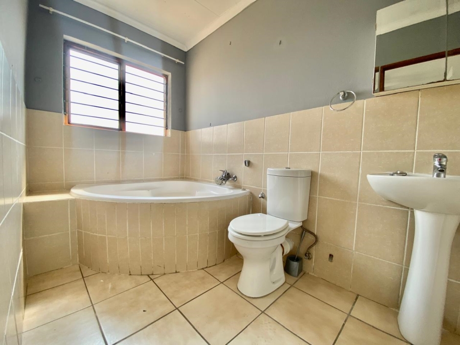 To Let 2 Bedroom Property for Rent in The Reeds Gauteng