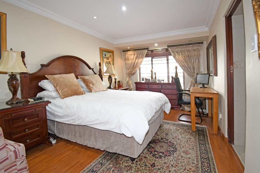 4 Bedroom Property for Sale in Atholl Gauteng