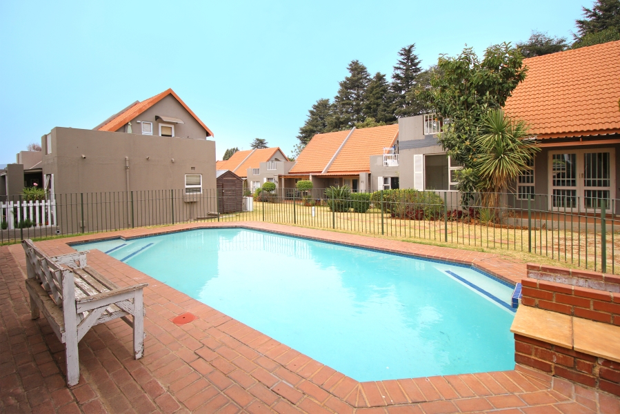 3 Bedroom Property for Sale in Weltevreden Park Gauteng