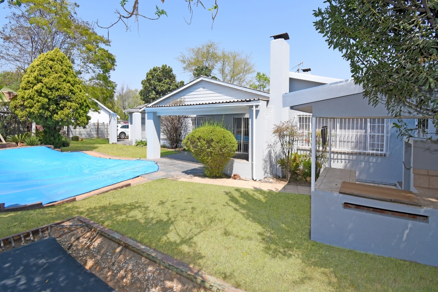 4 Bedroom Property for Sale in Kensington B Gauteng