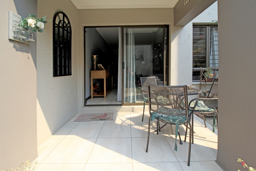 1 Bedroom Property for Sale in Sunninghill Gauteng